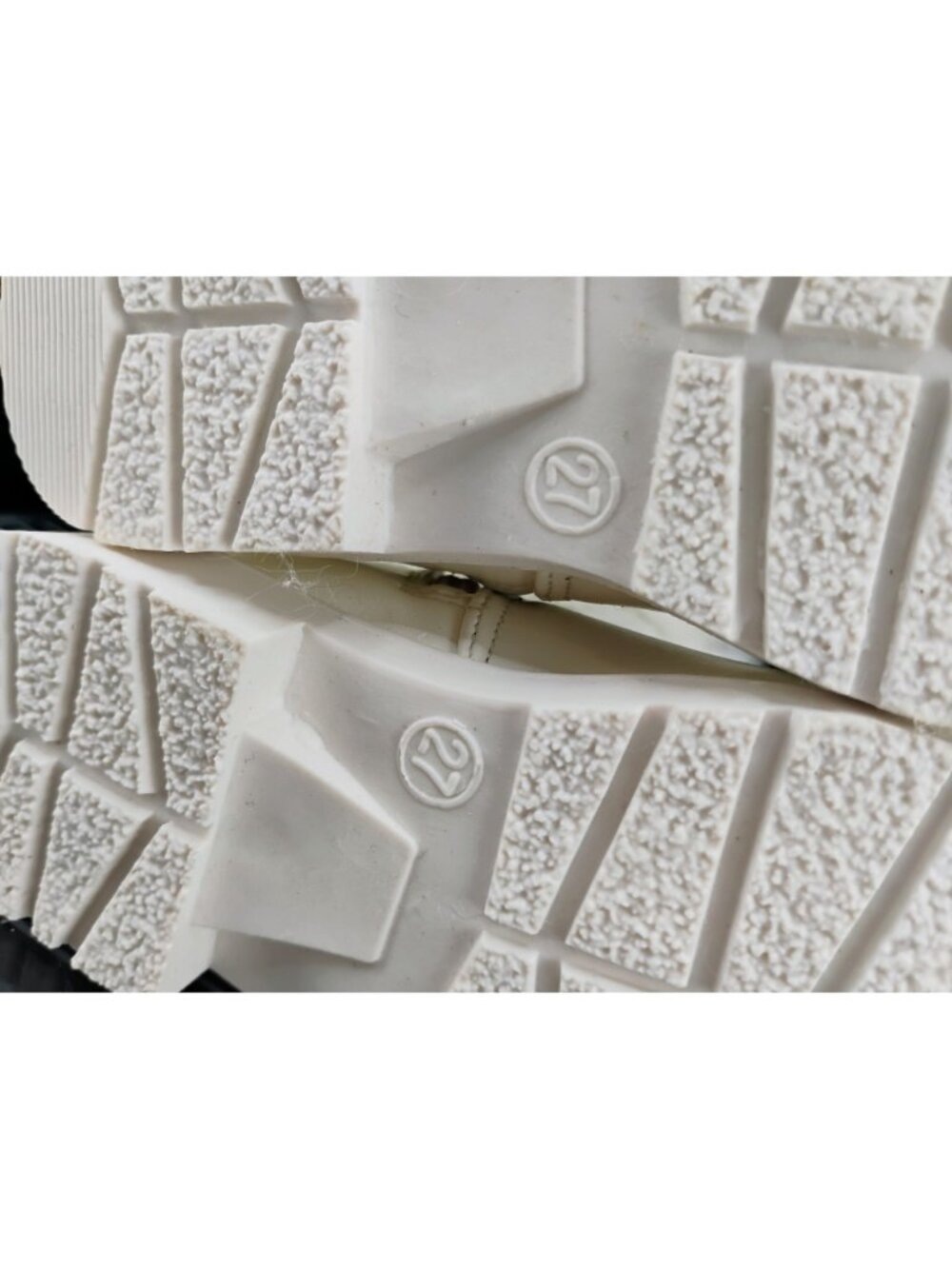 White Fur-Lined Kids Winter Boots Quilted Design Beaded Accent - Picture 7 of 7